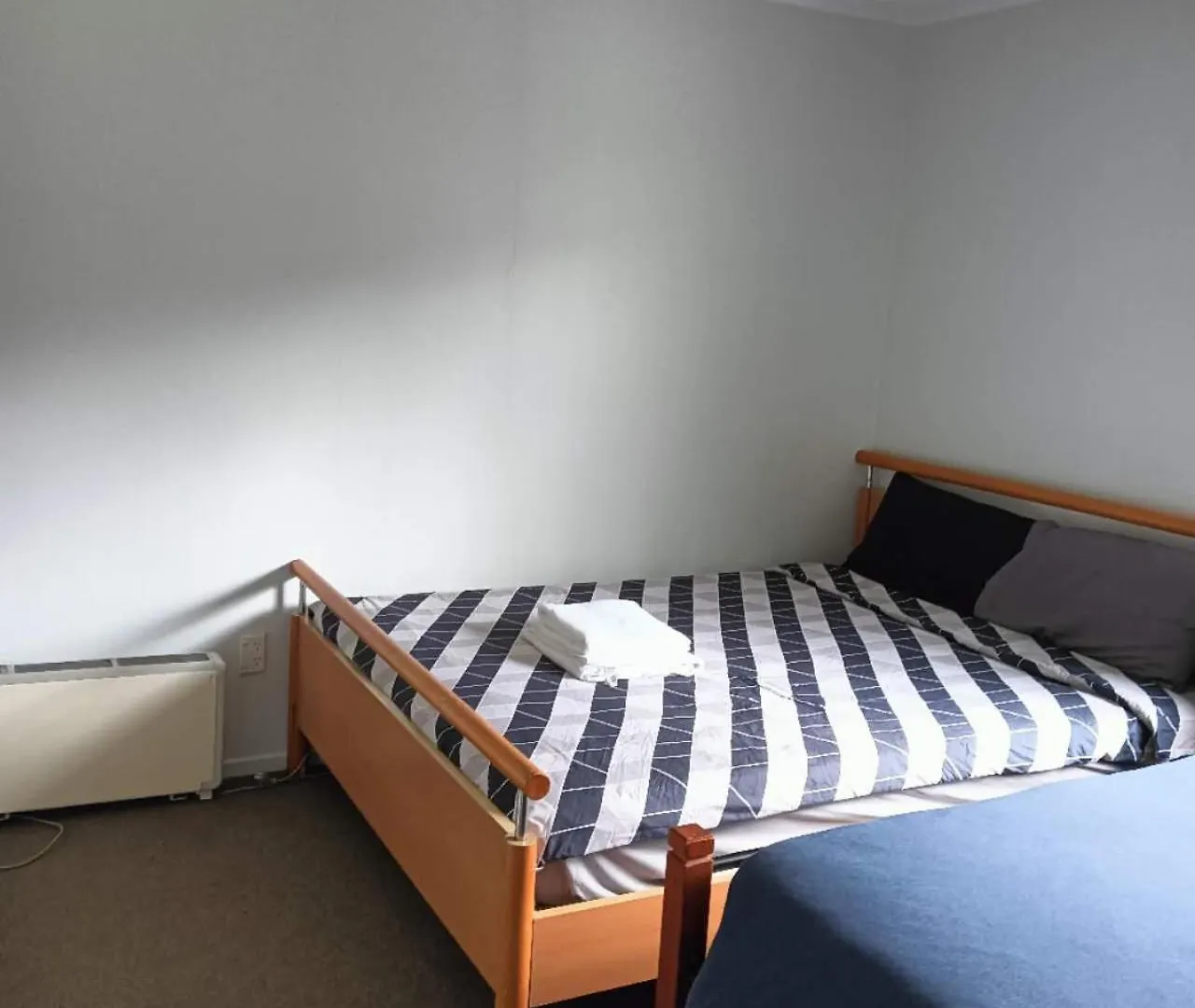 Holiday home Three-Bedroom House A At 23 Mallard Drive, Selwyn Heights Rotorua